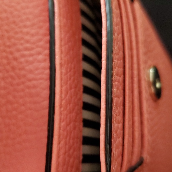 Kate Spade Crossbody Phone Case - Picture 5 of 6